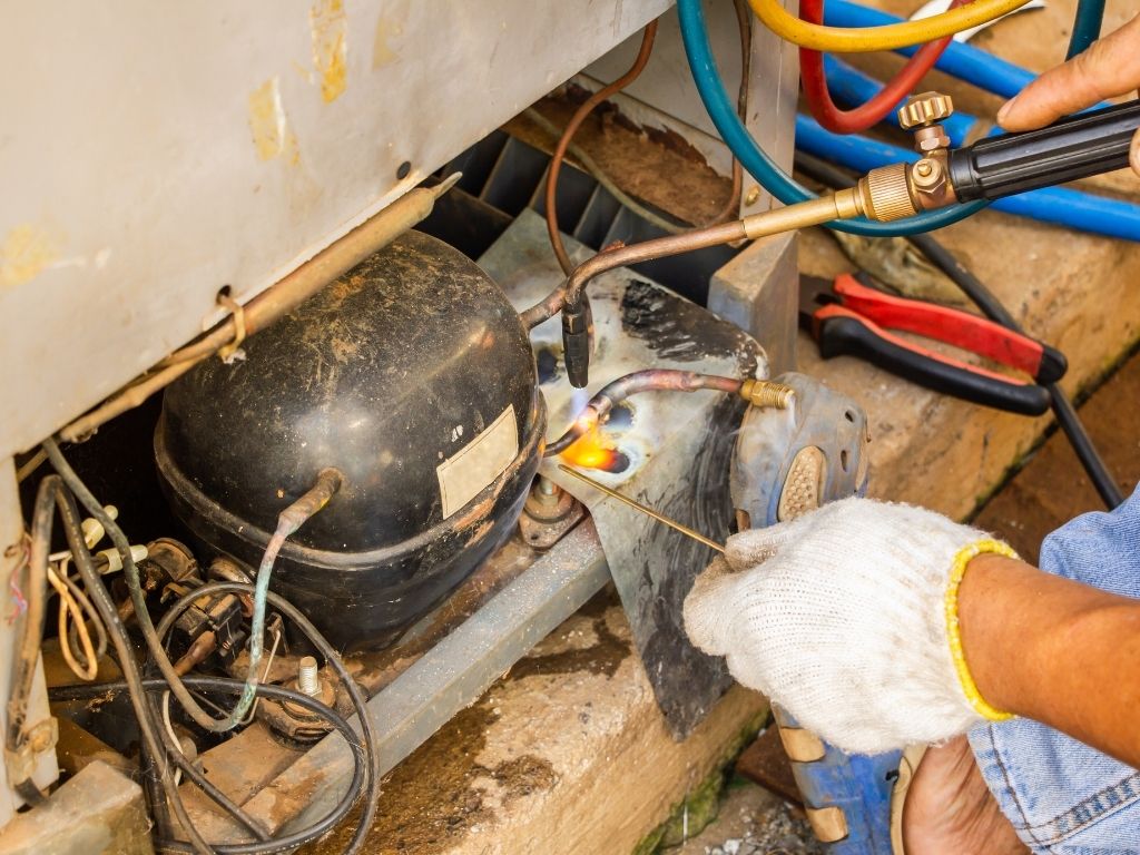 sửa lốc tủ lạnh chuyên nghiệp